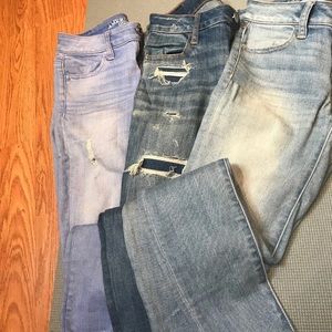 American Eagle women’s jeans